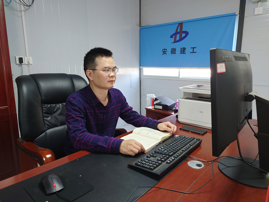 基層職工熱議黨的二十大系列報道（五） ：攻堅克難、奮勇前行，向公司交出一份份高質(zhì)量答卷！